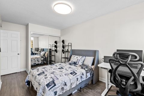 Photo 17 at 503 - 23 Hollywood Avenue, Willowdale East, Toronto