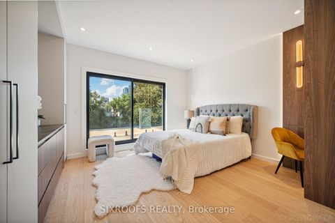 Photo 34 at 44A Alcina Avenue, Wychwood, Toronto
