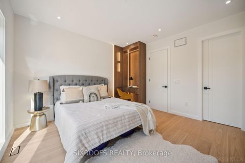 Photo 35 at 44A Alcina Avenue, Wychwood, Toronto