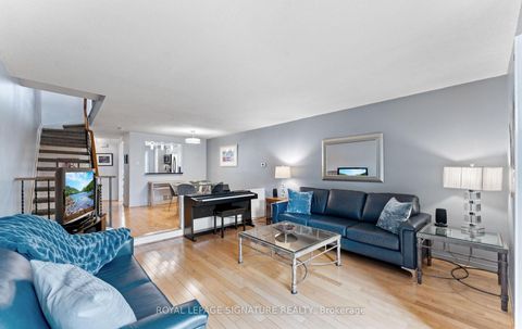 Photo 8 at 74 Dutch Myrtle Way, Don Mills, Toronto