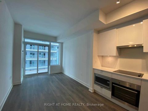 Photo 2 at 2907 - 99 Broadway Avenue, Mount Pleasant West, Toronto