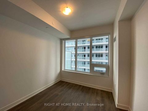 Photo 4 at 2907 - 99 Broadway Avenue, Mount Pleasant West, Toronto