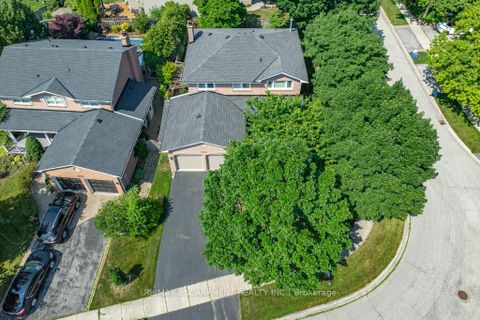 Photo 2 at 3036 Swansea Drive, BR Bronte, Oakville