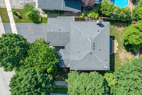 Photo 3 at 3036 Swansea Drive, BR Bronte, Oakville