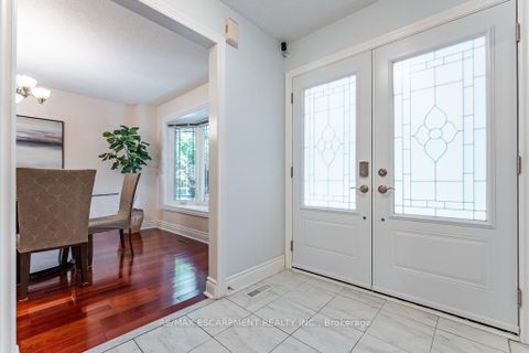 Photo 7 at 3036 Swansea Drive, BR Bronte, Oakville