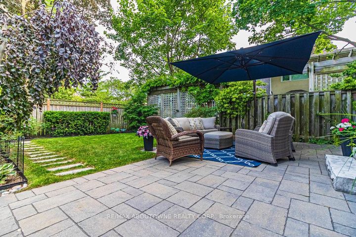 Photo 38 at 44 Head Street, CO Central, Oakville