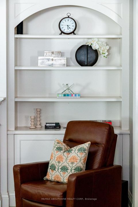 Photo 16 at 44 Head Street, CO Central, Oakville