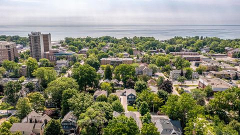 Photo 43 at 44 Head Street, CO Central, Oakville