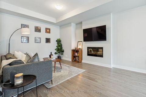 Photo 16 at 92 William Shearn Crescent, Angus Glen, Markham