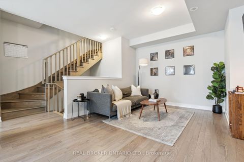 Photo 17 at 92 William Shearn Crescent, Angus Glen, Markham