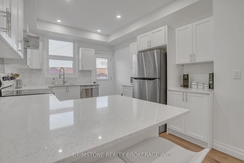 Photo 5 at 130 Mulock Avenue, Junction Area, Toronto