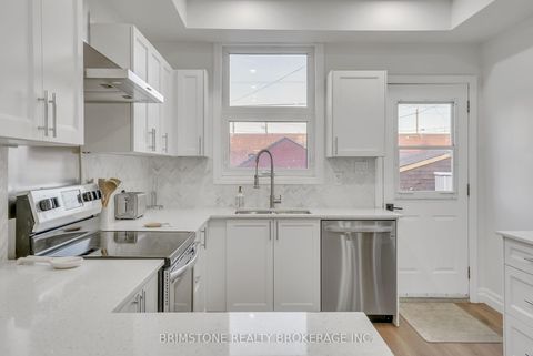 Photo 7 at 130 Mulock Avenue, Junction Area, Toronto