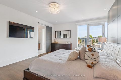 Photo 18 at 1139 Glengrove Avenue W, Glen Park, Toronto