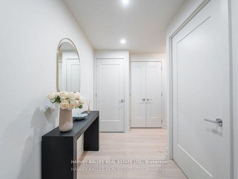 Photo 4 at 410 - 8 Manor Road W, Eglinton, Toronto