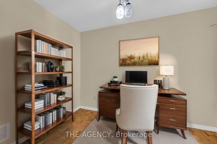 Photo 11 at 48 Zachary Drive, Snelgrove, Brampton