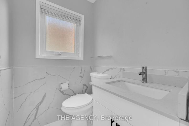 Photo 17 at 48 Zachary Drive, Snelgrove, Brampton