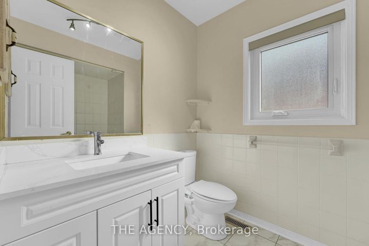 Photo 26 at 48 Zachary Drive, Snelgrove, Brampton