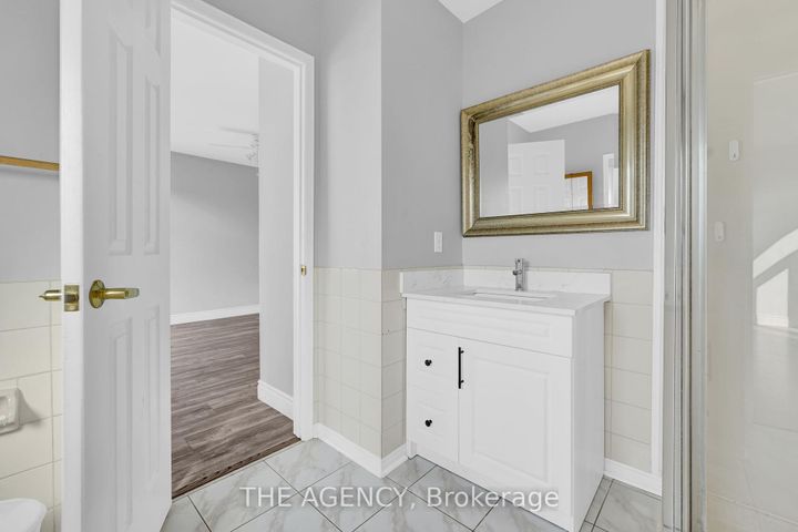 Photo 29 at 48 Zachary Drive, Snelgrove, Brampton