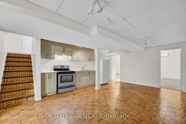 Photo 33 at 48 Zachary Drive, Snelgrove, Brampton