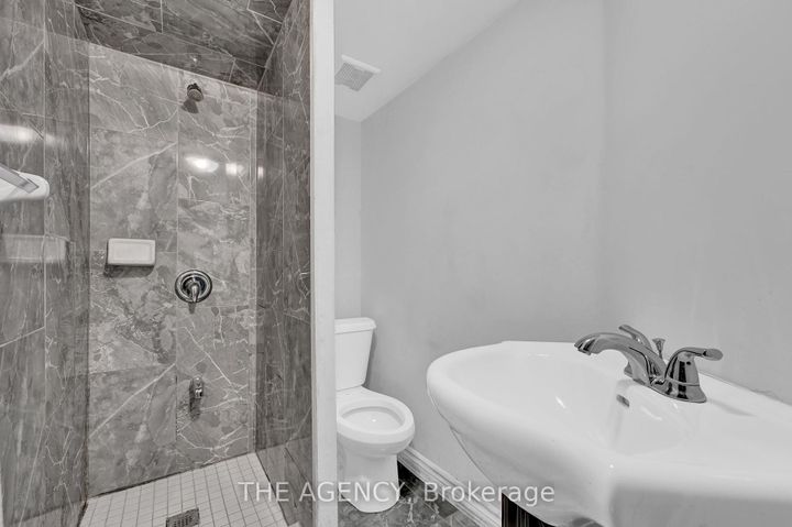 Photo 34 at 48 Zachary Drive, Snelgrove, Brampton