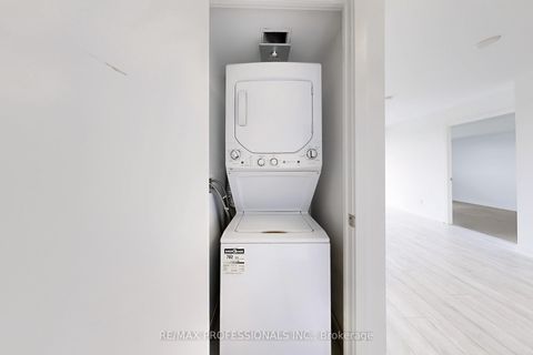 Photo 17 at 613 - 120 Varna Drive, Lawrence, Toronto