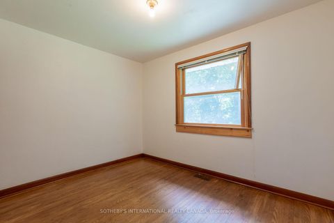 Photo 17 at 17 Ayre Point Road, Cliffcrest, Toronto