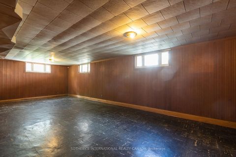 Photo 23 at 17 Ayre Point Road, Cliffcrest, Toronto