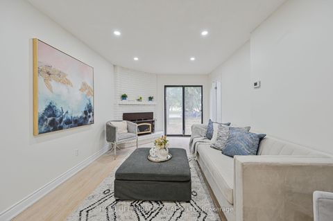 Photo 6 at 32 Woodsview Avenue, Clairville, Toronto