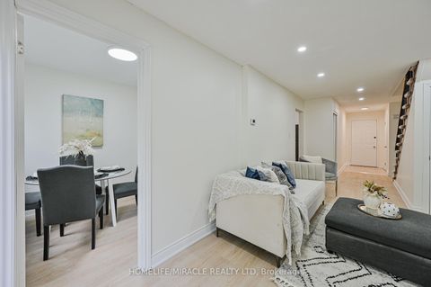 Photo 10 at 32 Woodsview Avenue, Clairville, Toronto