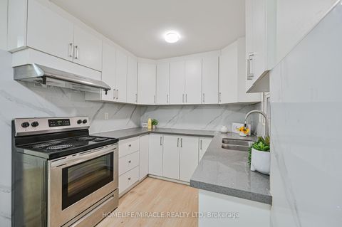 Photo 15 at 32 Woodsview Avenue, Clairville, Toronto