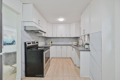 Photo 18 at 32 Woodsview Avenue, Clairville, Toronto