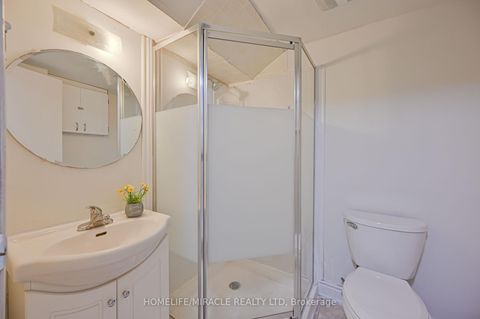Photo 38 at 32 Woodsview Avenue, Clairville, Toronto