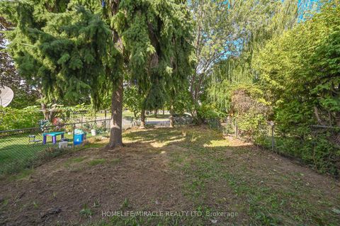 Photo 41 at 32 Woodsview Avenue, Clairville, Toronto