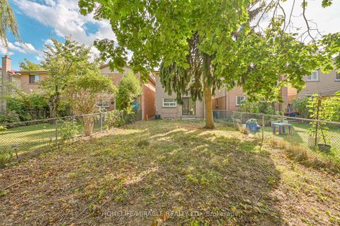 Photo 42 at 32 Woodsview Avenue, Clairville, Toronto
