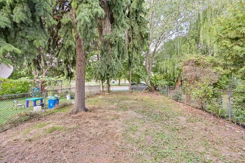Photo 44 at 32 Woodsview Avenue, Clairville, Toronto