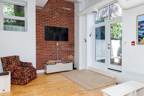 Photo 4 at 103 - 152 Annette Street, Junction Area, Toronto