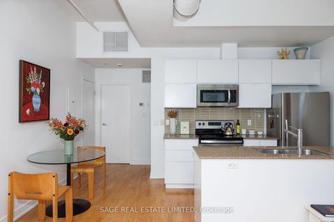 Photo 6 at 103 - 152 Annette Street, Junction Area, Toronto