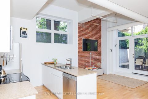 Photo 8 at 103 - 152 Annette Street, Junction Area, Toronto