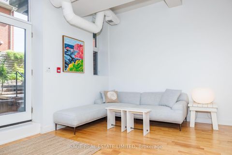 Photo 10 at 103 - 152 Annette Street, Junction Area, Toronto