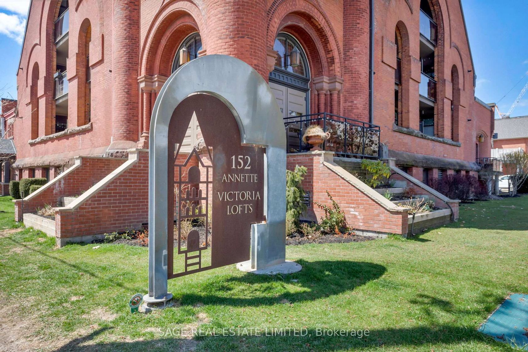 103 - 152 Annette Street, Junction Area, Toronto 