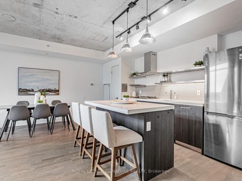 Photo 8 at 418 - 560 King Street W, Waterfront Communities C1, Toronto