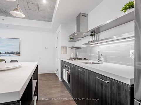 Photo 10 at 418 - 560 King Street W, Waterfront Communities C1, Toronto