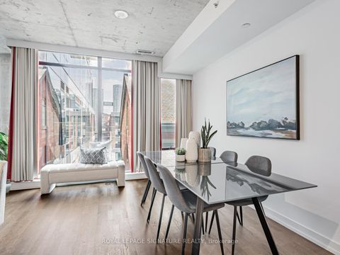 Photo 13 at 418 - 560 King Street W, Waterfront Communities C1, Toronto