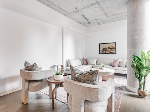 Photo 15 at 418 - 560 King Street W, Waterfront Communities C1, Toronto