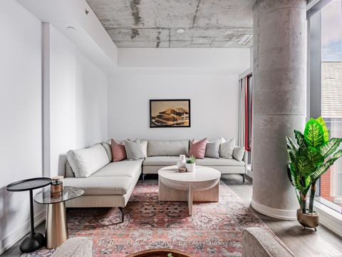 Photo 18 at 418 - 560 King Street W, Waterfront Communities C1, Toronto