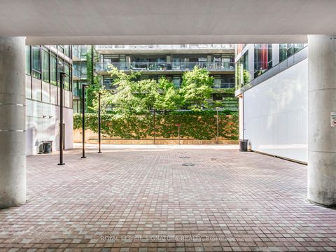 Photo 27 at 418 - 560 King Street W, Waterfront Communities C1, Toronto