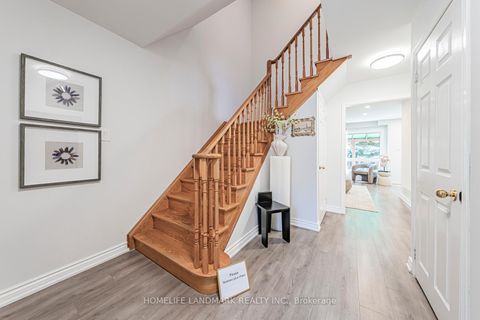 Photo 4 at 356 Brownridge Drive, Brownridge, Vaughan