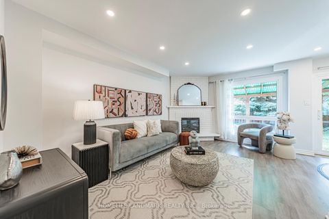 Photo 6 at 356 Brownridge Drive, Brownridge, Vaughan