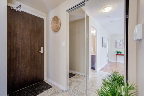 Photo 7 at 509 - 35 Hollywood Avenue, Willowdale East, Toronto