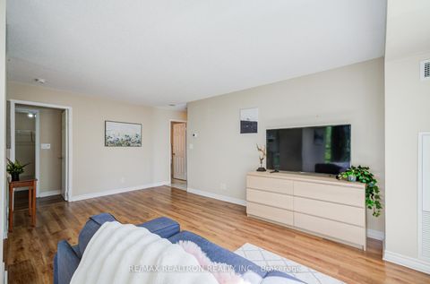 Photo 11 at 509 - 35 Hollywood Avenue, Willowdale East, Toronto